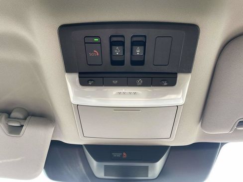 Used 2024 Nissan Pathfinder Platinum FWD image 29