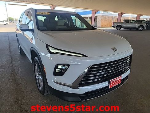 Used 2026 Buick Enclave Preferred FWD image 4