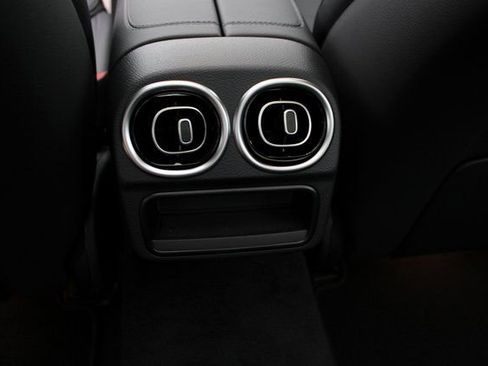 New 2025 Mercedes-Benz C 300 4MATIC Sedan image 32