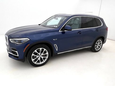 Used 2023 BMW X5 xDrive45e w/ Executive Package image 5