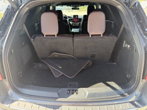 Used 2023 Ford Explorer Platinum w/ Technology Package AWD/4WD image 11