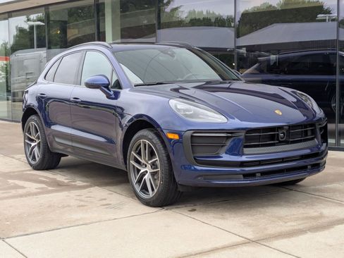 New 2026 Porsche Macan AWD/4WD image 7
