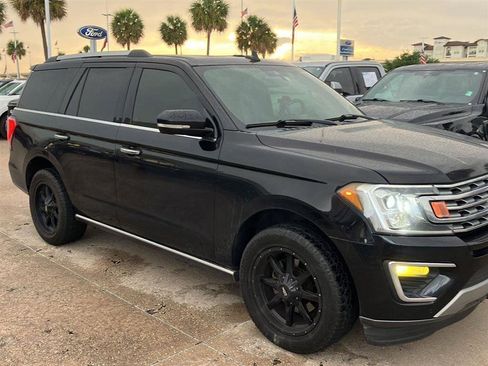Used 2020 Ford Expedition Limited RWD image 2