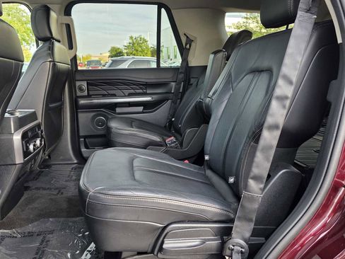 Used 2020 Ford Expedition Platinum image 18