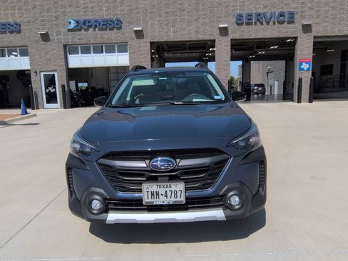 Used 2023 Subaru Outback Limited AWD/4WD image 4