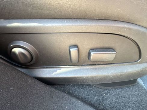 Used 2017 Buick Enclave Leather image 21