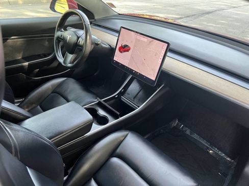 Used 2018 Tesla Model 3 Long Range image 19