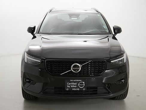 Certified 2023 Volvo XC40 B5 Ultimate w/ Protection Package Premier AWD/4WD image 5