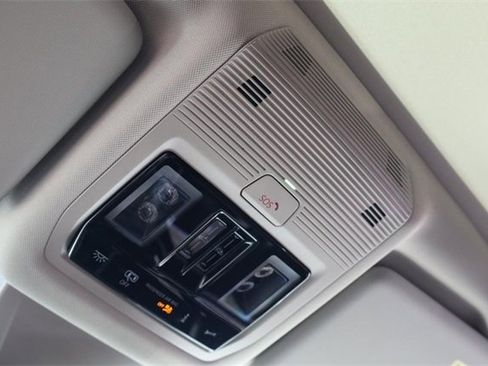 New 2026 Volkswagen Atlas SE image 20