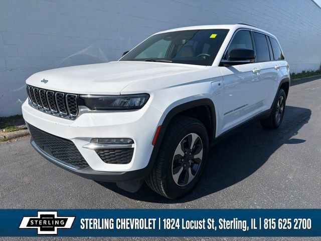 Used 2024 Jeep Grand Cherokee Limited 4xe AWD/4WD image 7