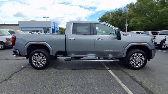 Certified 2026 GMC Sierra 3500 Denali w/ Technology Package AWD/4WD image 9