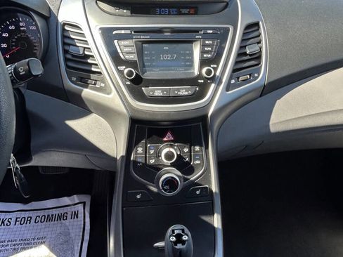 Used 2014 Hyundai Elantra SE w/ Option Group 02 image 14