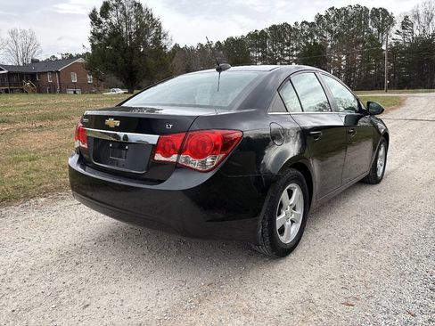 Used 2016 Chevrolet Cruze LT image 8