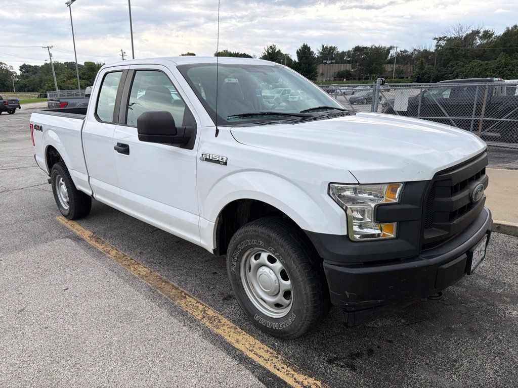 Used 2017 Ford F150 XL w/ Equipment Group 101A Mid AWD/4WD image 3