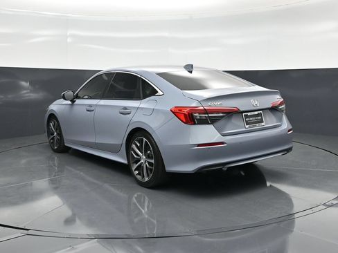 Used 2024 Honda Civic Touring image 6