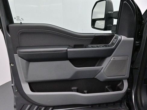 Used 2023 Ford F350 XLT w/ XLT Premium Package AWD/4WD image 11