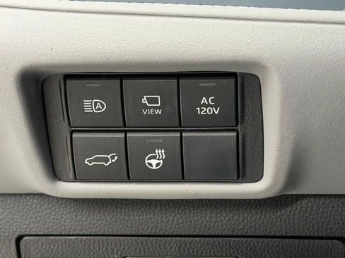 Used 2023 Toyota Highlander Platinum AWD/4WD image 17