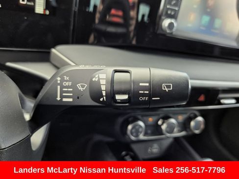 Used 2025 Nissan Kicks S AWD/4WD image 22