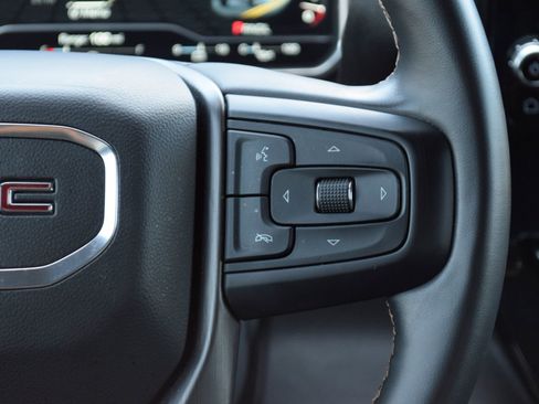 Used 2024 GMC Sierra 2500 AT4 w/ AT4 Premium Plus Package image 10