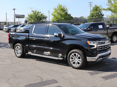 Used 2025 Chevrolet Silverado 1500 LTZ w/ LTZ Convenience Package II AWD/4WD image 2