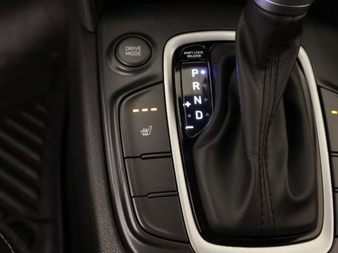 Used 2021 Hyundai Kona Limited w/ Cargo Package image 7