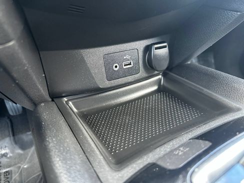 Used 2019 Nissan Rogue SV AWD/4WD image 62
