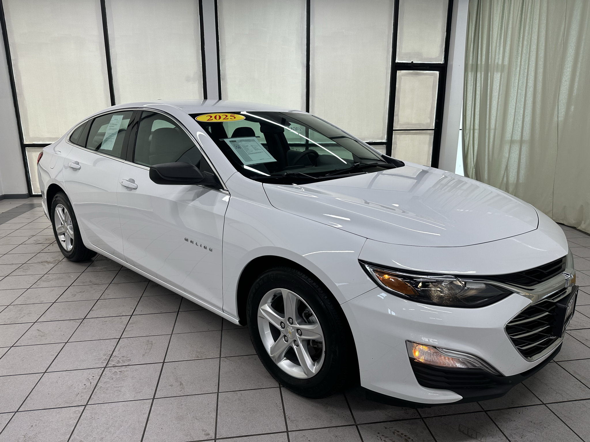 Certified 2022 Chevrolet Malibu LS w/ LPO, Convenience Package 1 FWD image 2
