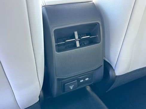 New 2026 Jeep Cherokee Overland image 18