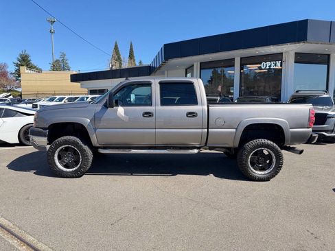 Used 2006 Chevrolet Silverado 2500 LS image 2