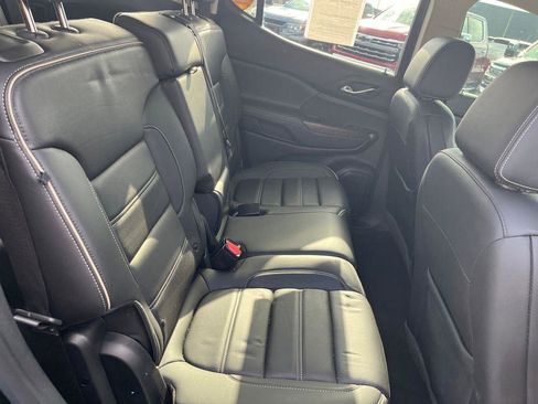 Used 2021 GMC Acadia Denali w/ Denali Ultimate Package image 29