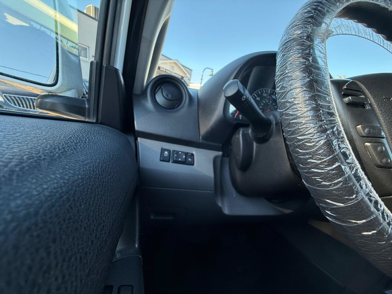 Used 2020 Nissan NV200 SV w/ Sliding Glass Door Package FWD image 18