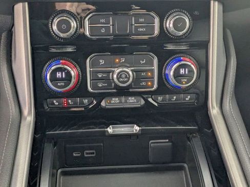 Certified 2023 GMC Yukon XL Denali image 23