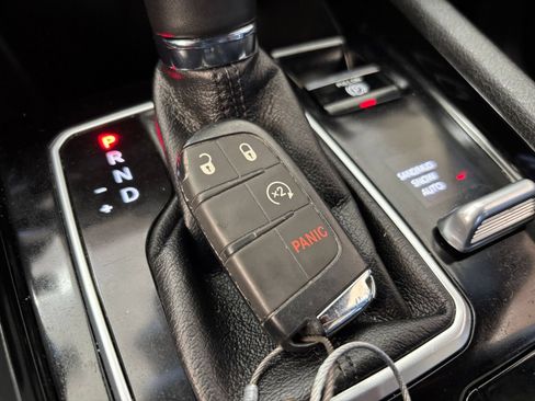 Used 2025 Jeep Compass Limited AWD/4WD image 21