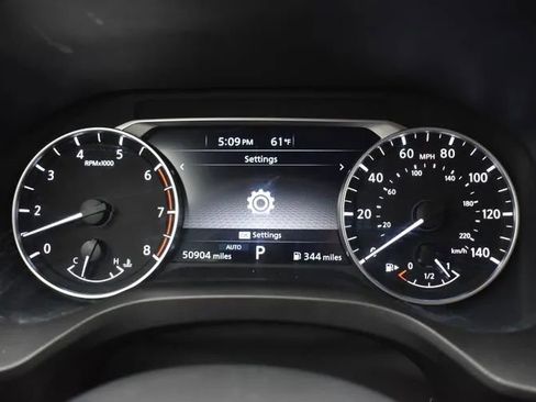 Used 2024 Nissan Rogue SV AWD/4WD image 27