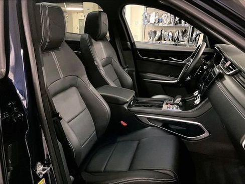 Certified 2025 Jaguar F-PACE R-Dynamic S image 6