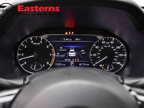 Used 2025 Nissan Altima 2.0 SR FWD image 17