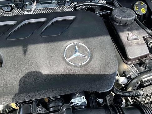 Used 2026 Mercedes-Benz GLB 250 4MATIC image 29