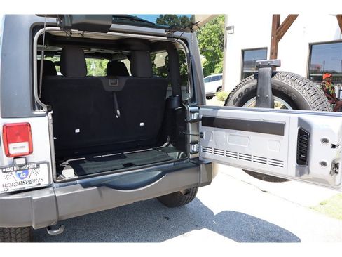 Used 2016 Jeep Wrangler Sport w/ Quick Order Package 24S AWD/4WD image 6