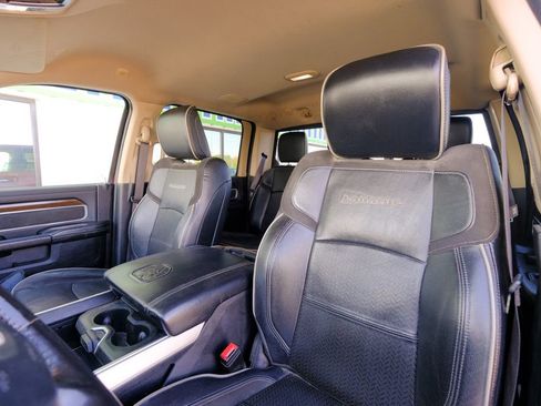 Used 2022 RAM 3500 Laramie image 23