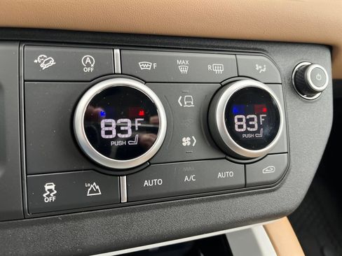 Used 2025 Land Rover Defender 110 S image 19