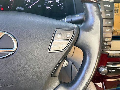 Used 2012 Lexus LS 460 image 28