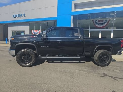 Used 2024 Chevrolet Silverado 3500 LTZ w/ LTZ Premium Package AWD/4WD image 3