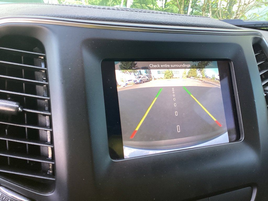 Used 2019 Jeep Cherokee Latitude Plus FWD image 6