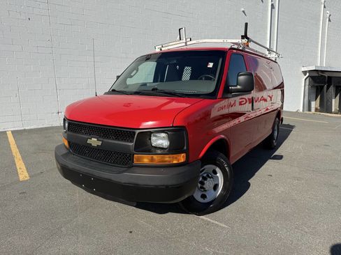 Used 2016 Chevrolet Express 2500 image 1