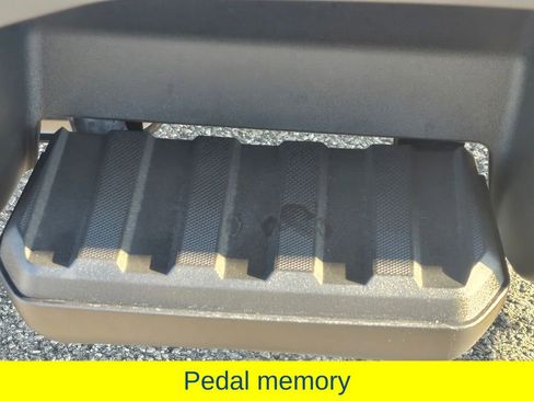 New 2026 Ford F250 Lariat w/ FX4 Off-Road Package image 32