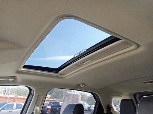 Used 2021 Ford EcoSport Titanium w/ Interior Protection Package image 14