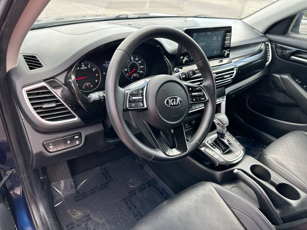 Used 2021 Kia Seltos EX AWD/4WD image 9