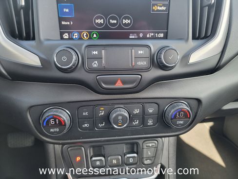 Used 2021 GMC Terrain SLT w/ Infotainment Package II image 24
