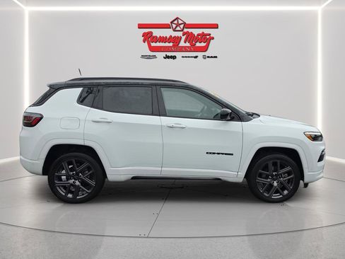 Used 2025 Jeep Compass Limited w/ Driver Assist Group I AWD/4WD image 6