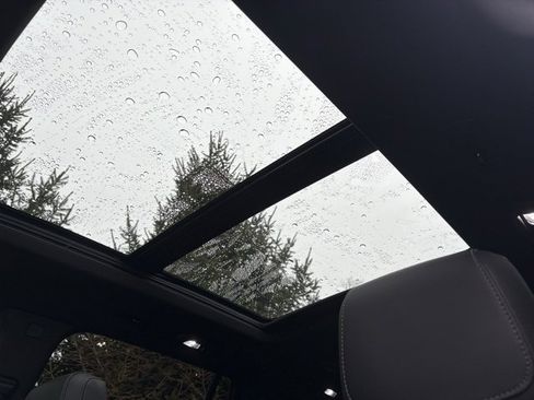 Used 2024 Cadillac XT6 Sport w/ LPO, Floor Liner Package image 17